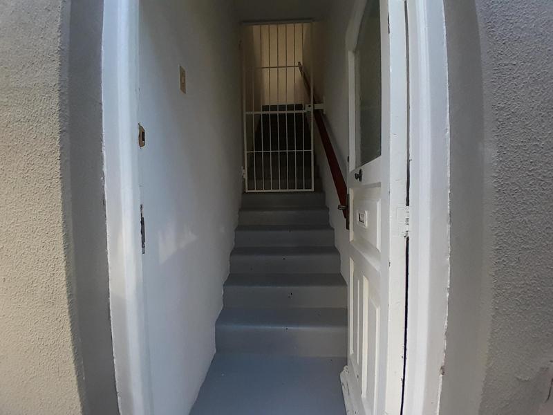 To Let 2 Bedroom Property for Rent in Gardens Western Cape